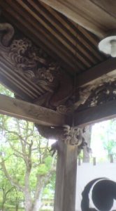 雲海に漂う竜